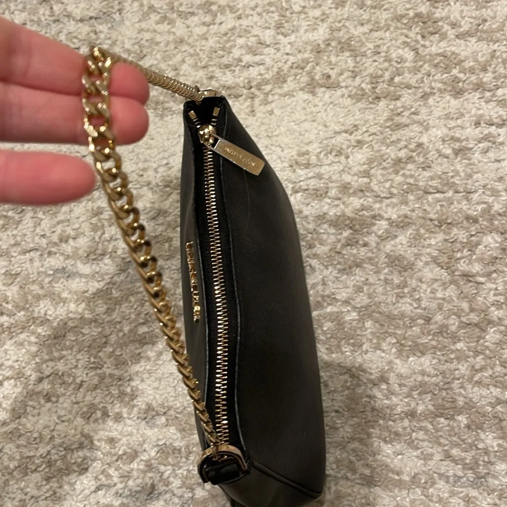 Michael Kors Saffiano Chain Handbag